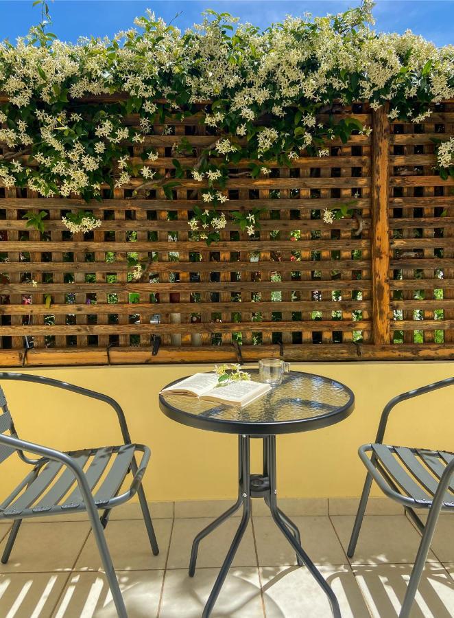 Ermis Apartments Argostoli  Exterior photo
